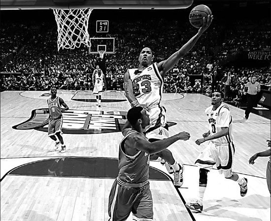 Memphis to face Kansas in NCAA finale