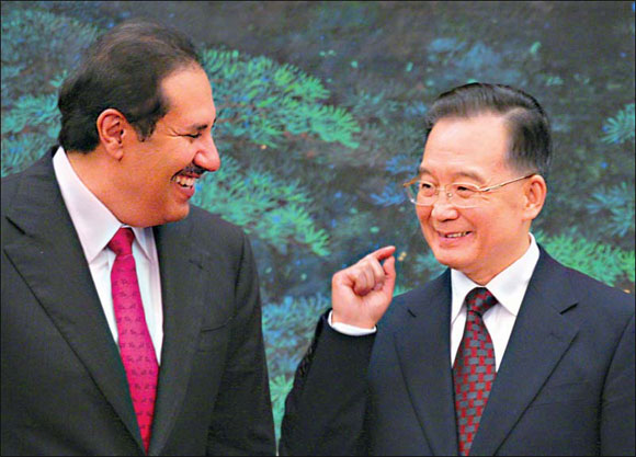 Chinese, Qatari firms ink gas deals