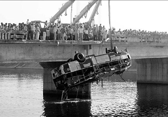 Bus plunges into canal, 47 dead, mostly children