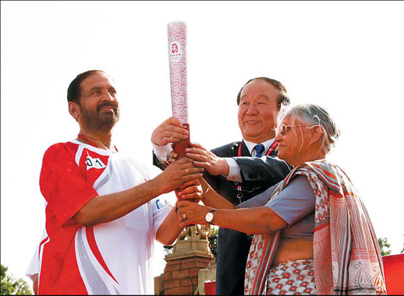 Lighting up Oman, Pakistan & India