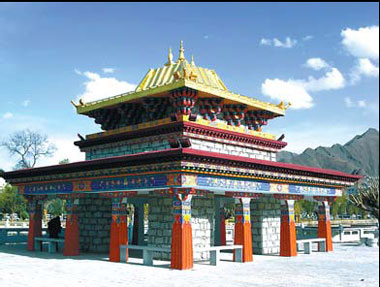 Tibet transformed by govt funding