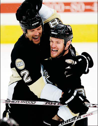 Penguins blank Rangers to take 2-0 lead