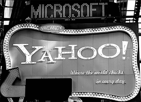 Microsoft withdraws its offer to buy Yahoo