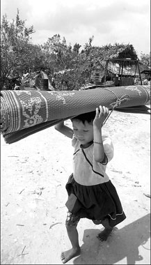 Myanmar says no to foreign aid teams