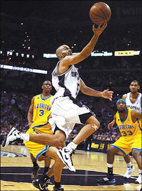 Parker, Ginobili shine as Spurs battle back