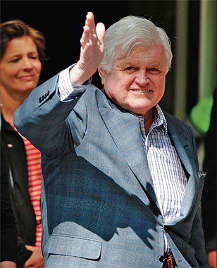 Kennedy leaves hospital after brain tumor diagnosis
