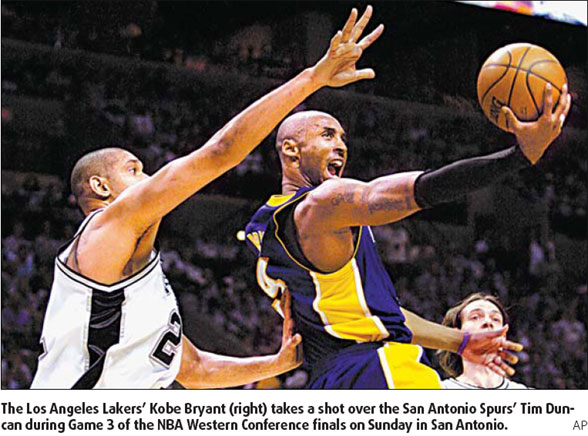 Spurs bounce back with convincing win over Lakers