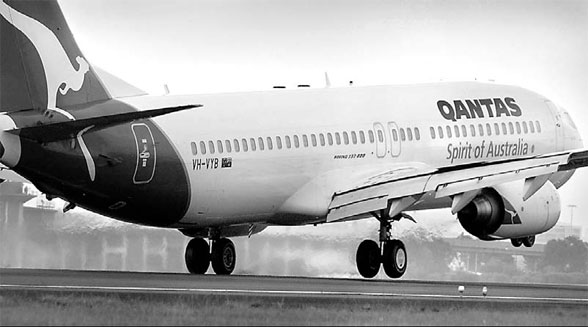 Costs force Qantas to cut capacity