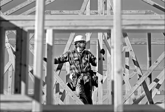 Toll reports third straight loss