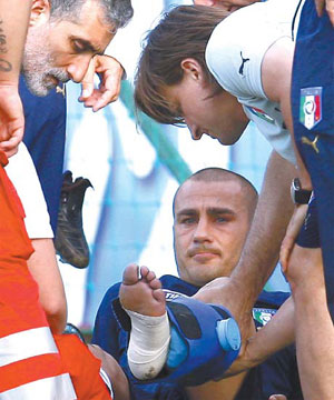Cannavaro ruled out with injury