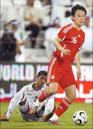 Unbeaten Bahrain, Uzbeks extend Cup leads