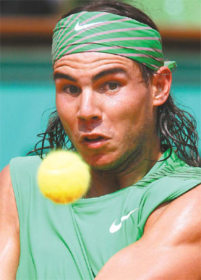 Nadal shrugs off talk of world's best