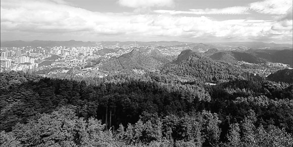 Special supplement: Guiyang's environment attracts tourists and investors
