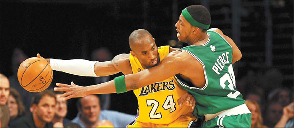 Celtics rally to stun Lakers