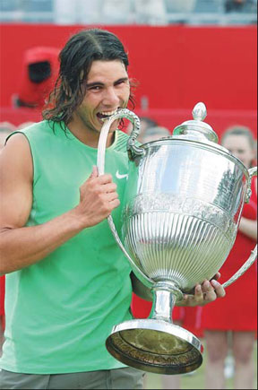 Nadal guns for Federer's Wimbledon crown