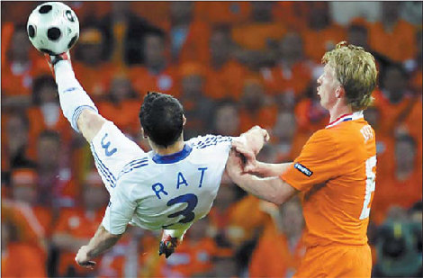 Double Dutch strike wrecks Romania's hopes