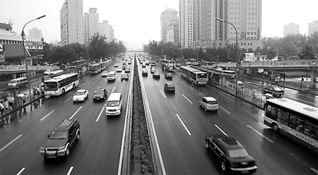 More motorists driven to public transport: Study