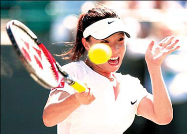 Zheng makes history, faces Serena in semis