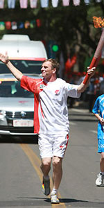 Foreign torchbearers bring love to rural youngsters