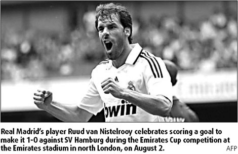 Van Nistelrooy quits international arena