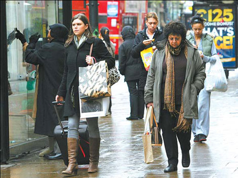British consumer confidence tumbles