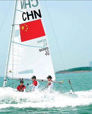 Windsurfer Yin makes flying start
