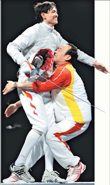 Zhong wins first men's fencing gold