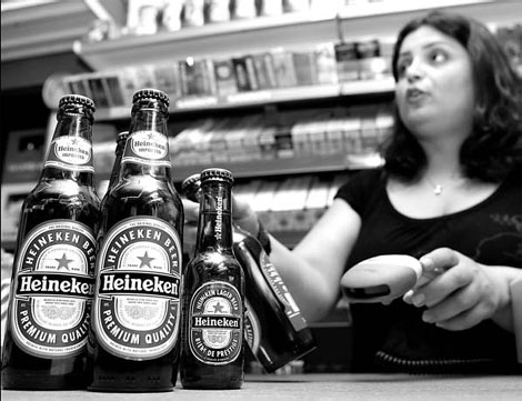 Heineken cheered by S&N purchase
