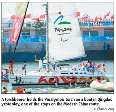 Qingdao salutes arrival of torch