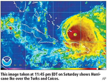 Hurricane Ike powers toward Cuba, Gulf
