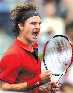 Emotional Federer into US final