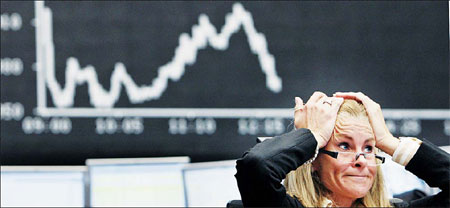 Sell-off spills more blood on bourses