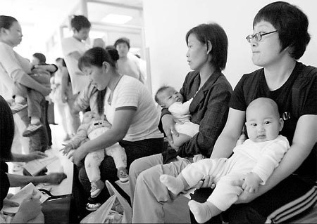 Parents, babies crowd hospitals