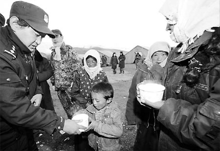 Ministry officials aid Tibet quake relief