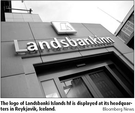 Icelanders pay high price for foreign currency loans