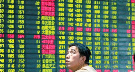 Shanghai stocks fall 4%