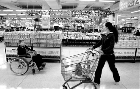 Wal-Mart strives for sustainability