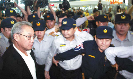 Attack will not derail dialogue, envoy says