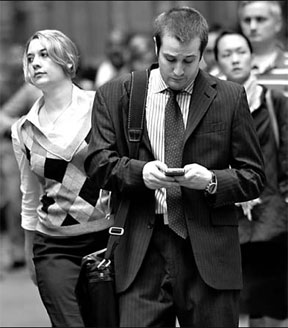 Bankers reluctant to surrender bonuses