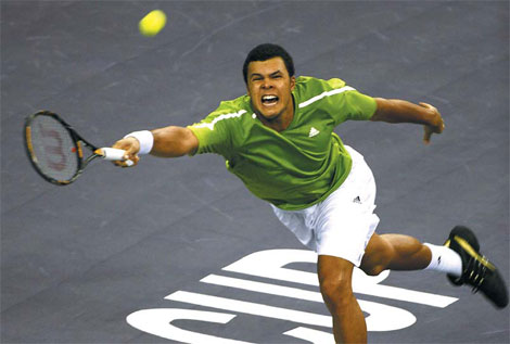 Djokovic, Del Potro win in Shanghai