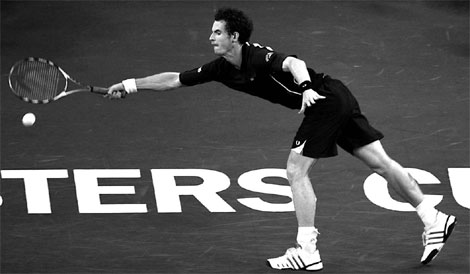 Murray in semis, Roddick out