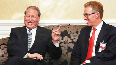 Intl effort 'bridge to sustainable development'