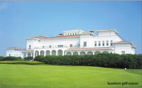 An inlaid gem gracing the East China Sea shore
