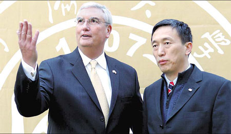 China-US ties 'must develop'