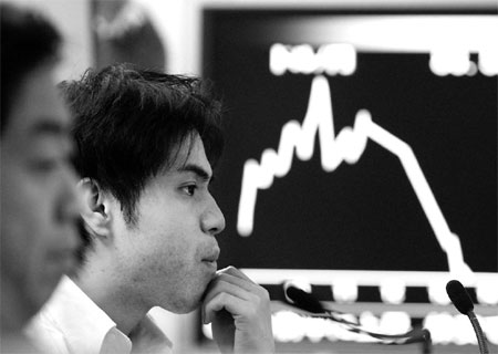 Dollar dives following Fed's huge rate cut