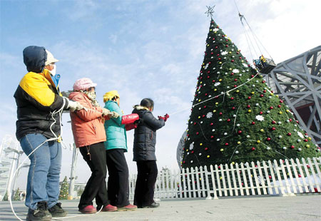 In tough times, Americans cling to Christmas trees