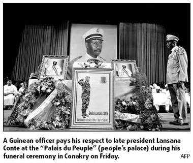Guineans pay tribute to Conte