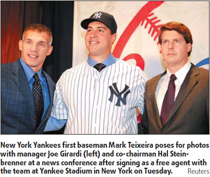 Teixeira introduced as Yankees defend spending spree