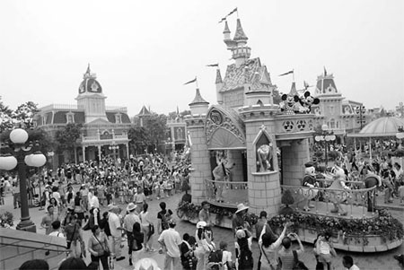 New Disney theme park planned in Shanghai