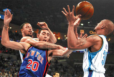 Pierce sparks Celtics to OT victory
